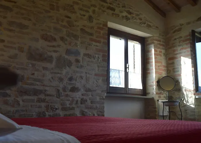 Maesta Delle Quattro Chiavi