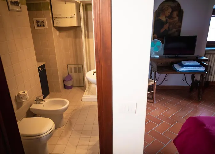 Maesta Delle Quattro Chiavi Фермерский дом *